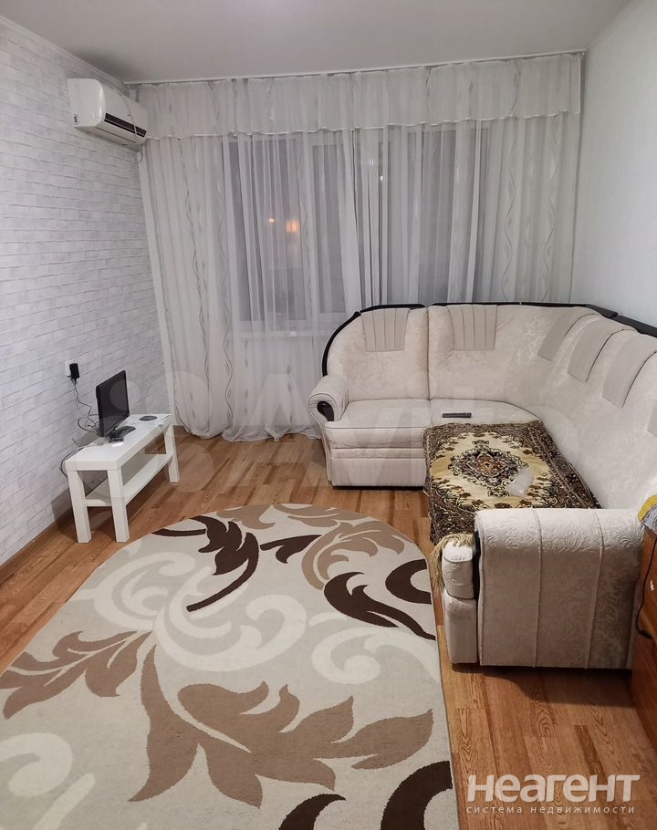 Продается 1-комнатная квартира, 36,8 м²