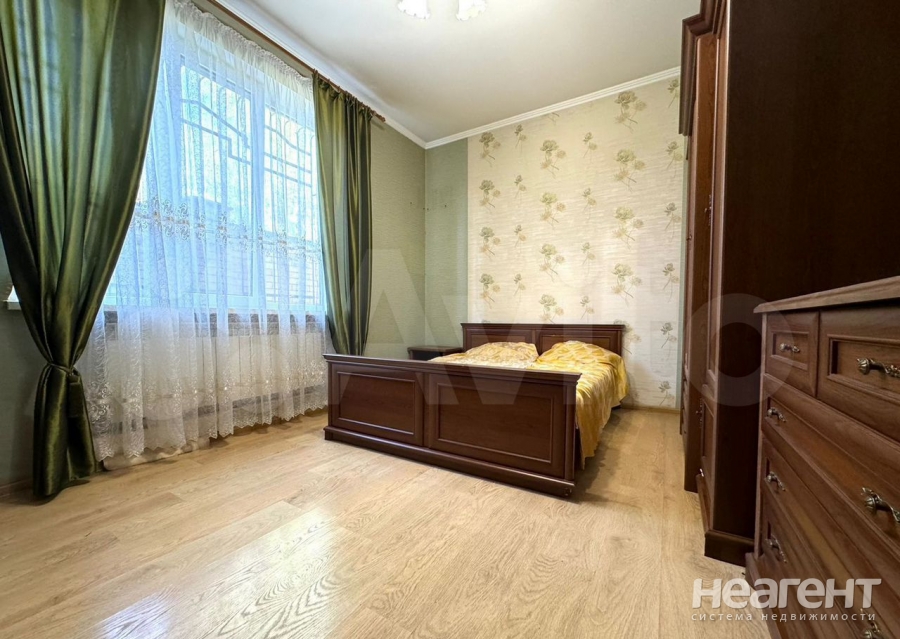 Продается Дом, 190 м²