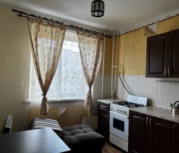 Продается 1-комнатная квартира, 40 м²