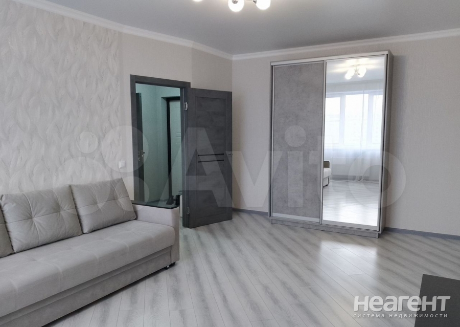 Сдается 1-комнатная квартира, 40 м²