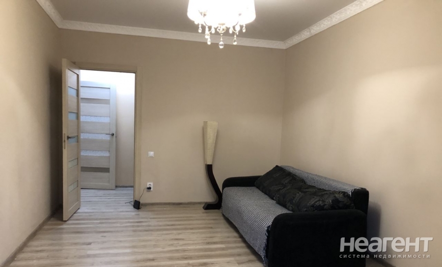 Продается 2-х комнатная квартира, 60 м²