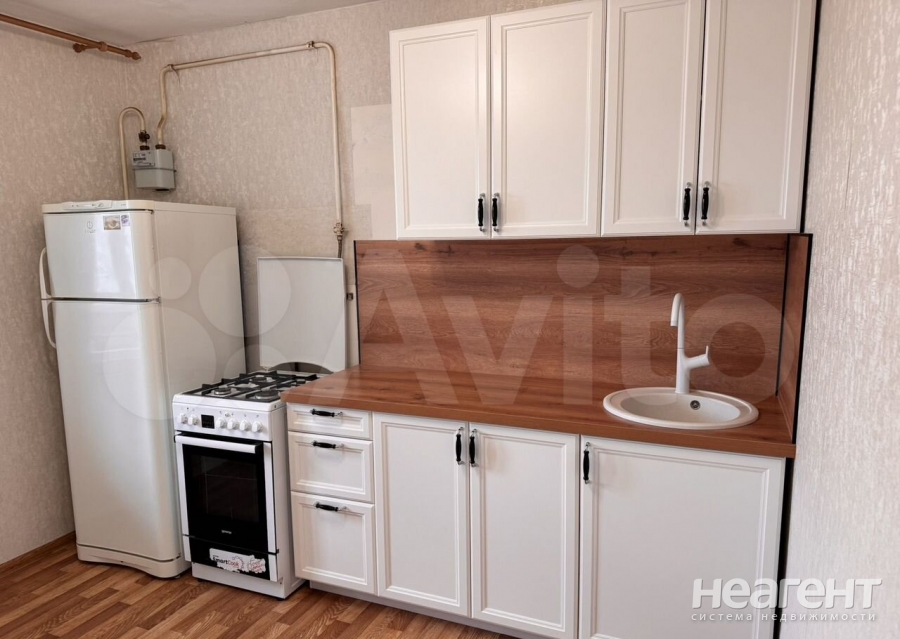 Продается 1-комнатная квартира, 38 м²