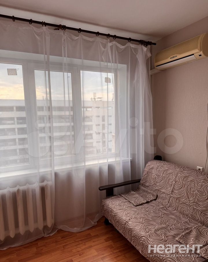 Продается 1-комнатная квартира, 38 м²