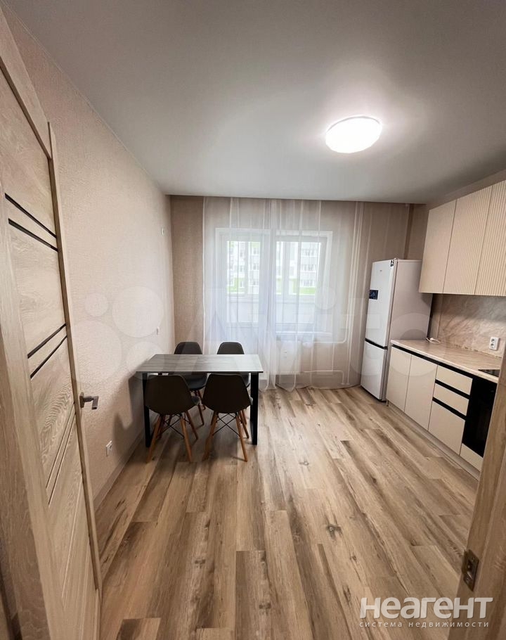 Сдается 2-х комнатная квартира, 64,5 м²