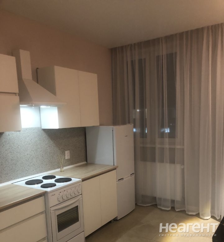 Сдается 1-комнатная квартира, 35 м²