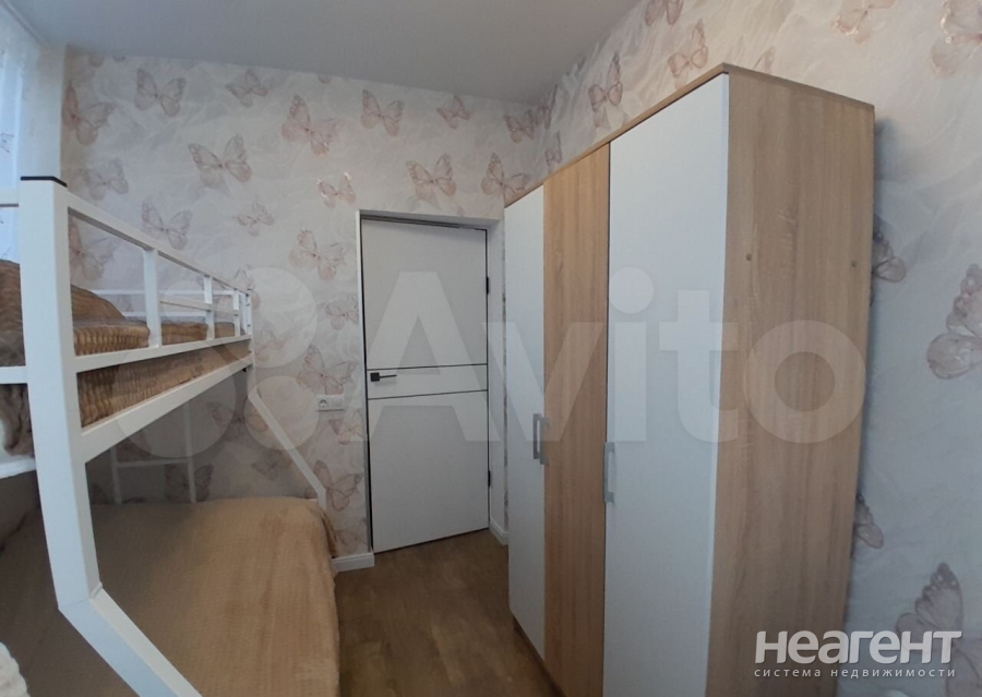 Сдается Многокомнатная квартира, 80 м²