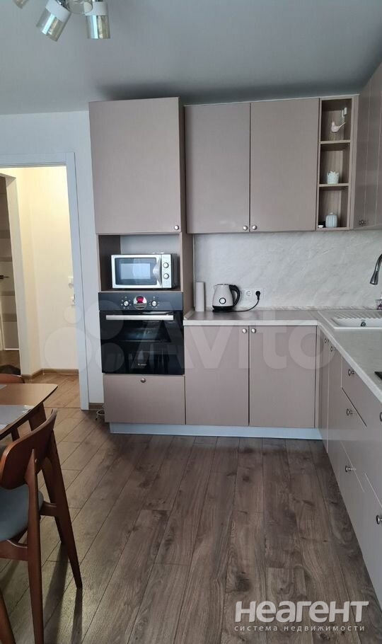 Сдается 2-х комнатная квартира, 65 м²