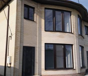 Продается Дом, 180 м²