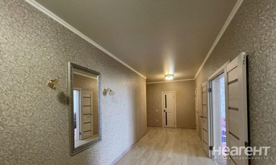 Сдается Многокомнатная квартира, 136 м²