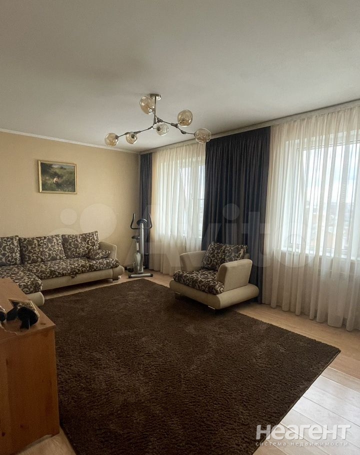 Продается 2-х комнатная квартира, 63 м²