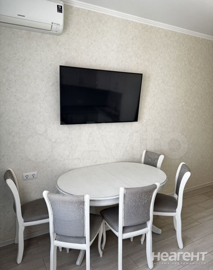 Сдается 2-х комнатная квартира, 70 м²