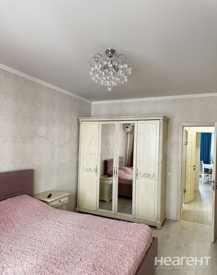 Сдается 2-х комнатная квартира, 70 м²