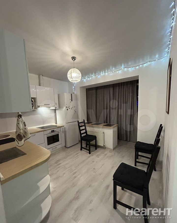 Продается 1-комнатная квартира, 39 м²