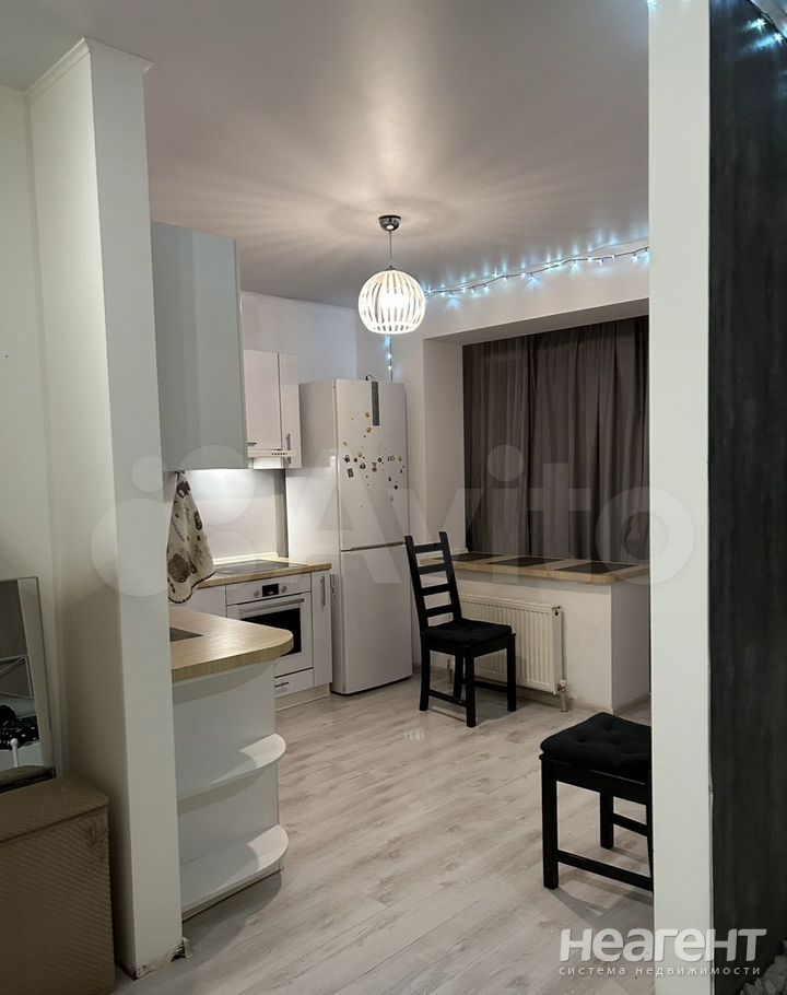 Продается 1-комнатная квартира, 39 м²