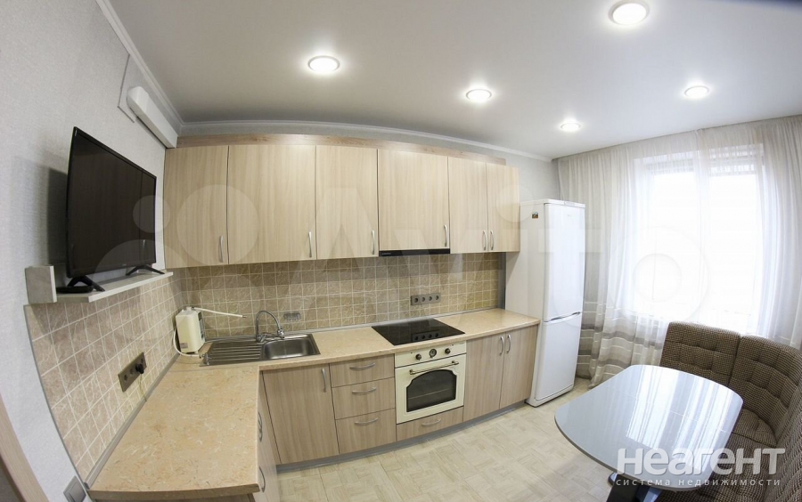 Продается 1-комнатная квартира, 40,4 м²