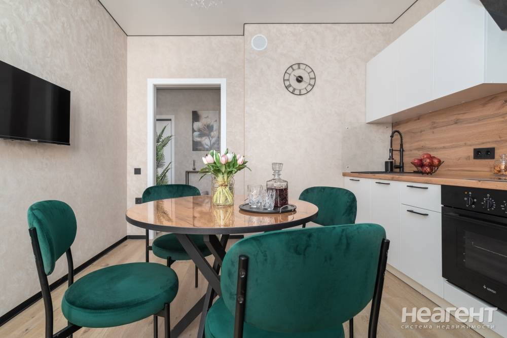 Продается 1-комнатная квартира, 44 м²