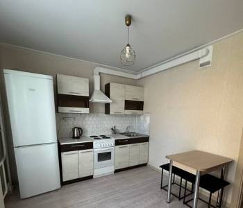 Сдается 1-комнатная квартира, 42 м²