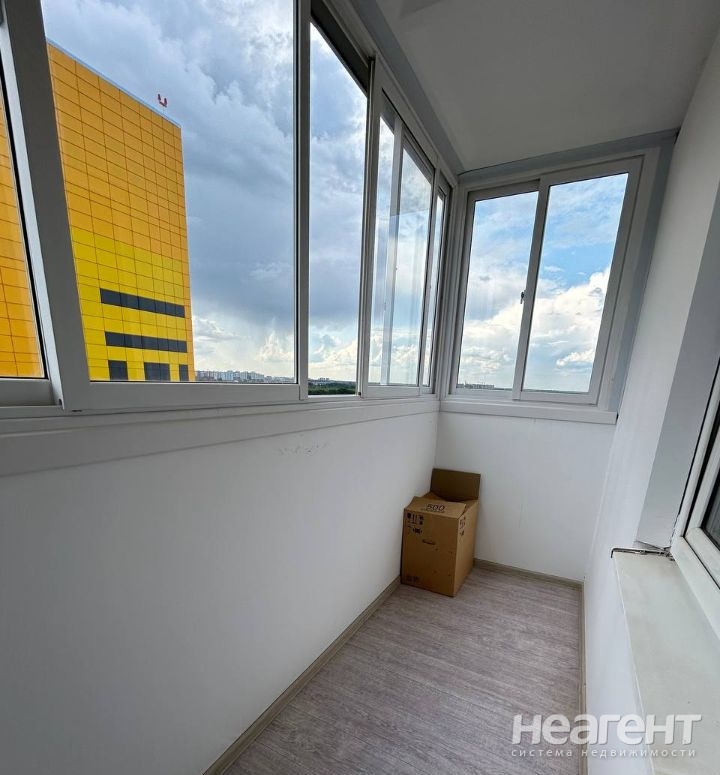 Сдается 1-комнатная квартира, 42 м²