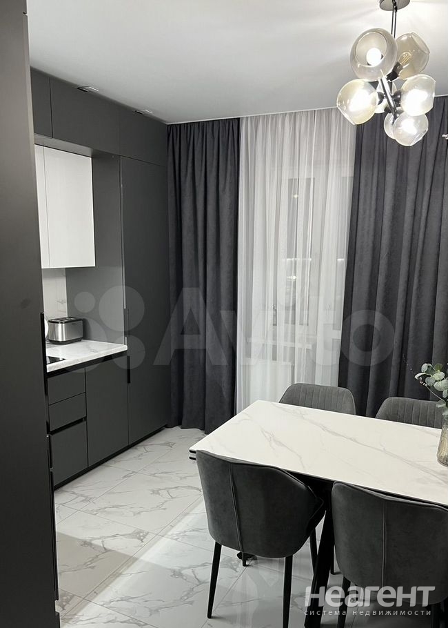 Сдается Многокомнатная квартира, 75 м²