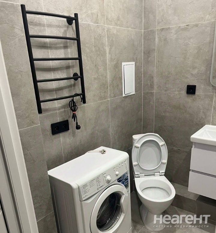 Сдается 1-комнатная квартира, 42,9 м²