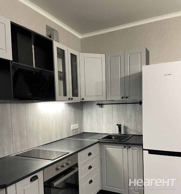 Сдается 1-комнатная квартира, 35 м²