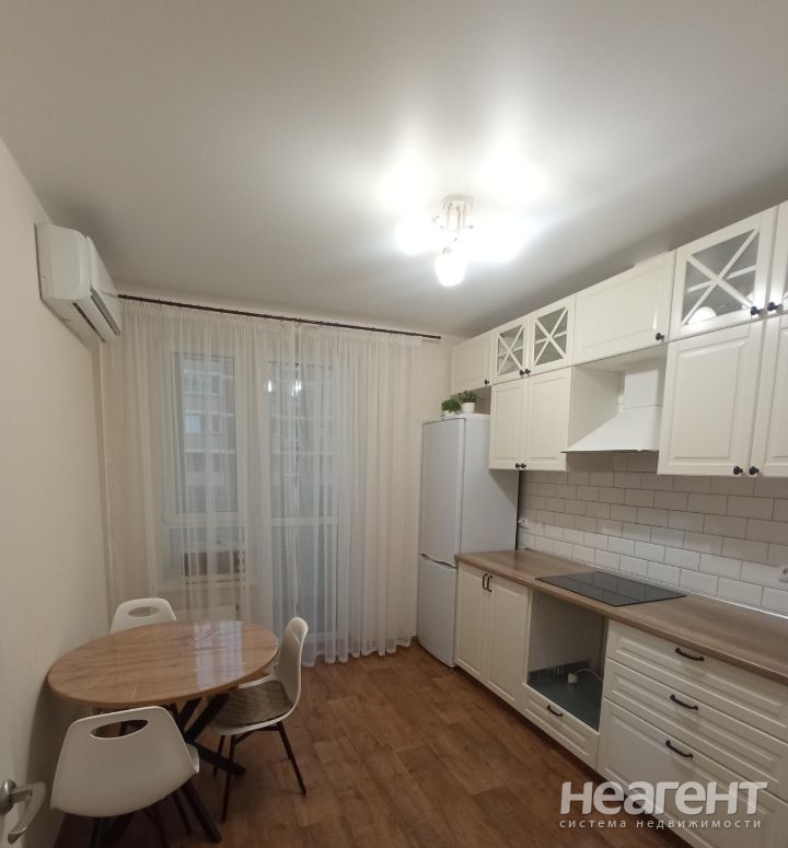 Сдается Многокомнатная квартира, 67 м²