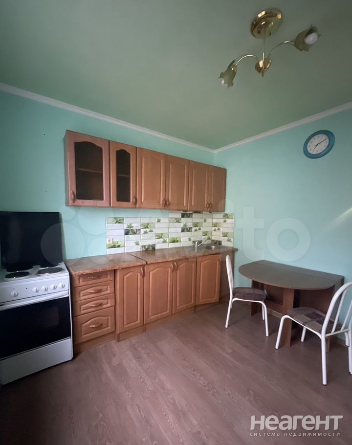 Продается 1-комнатная квартира, 38 м²