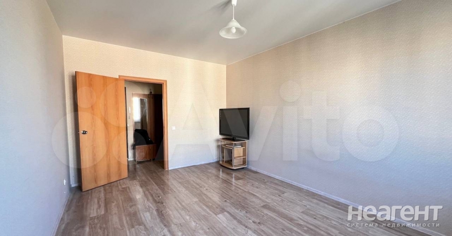 Продается 1-комнатная квартира, 39 м²