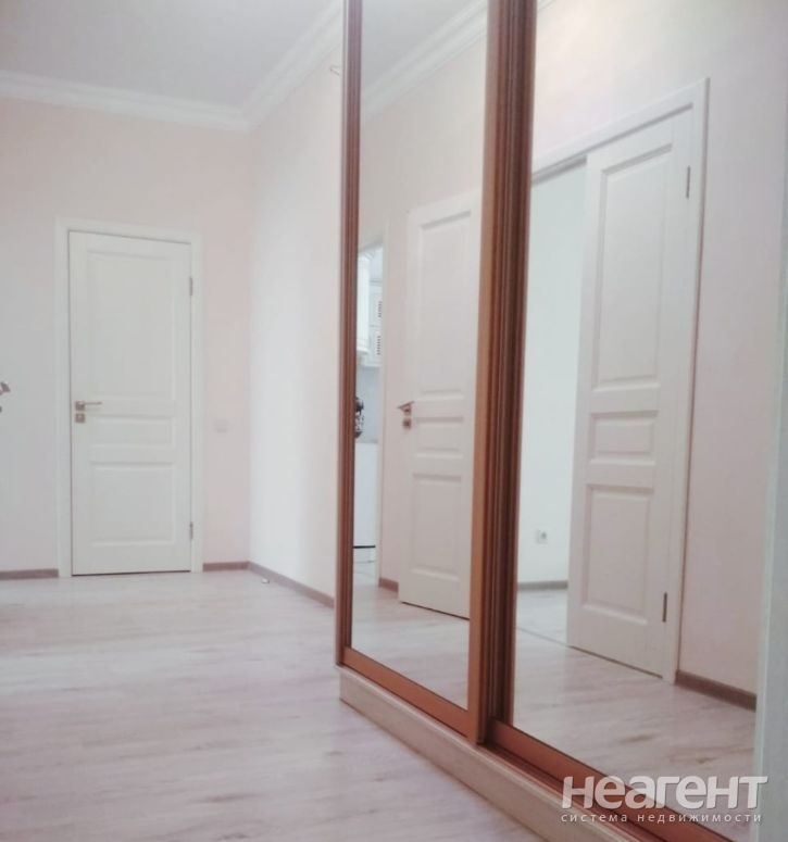 Сдается 2-х комнатная квартира, 70 м²