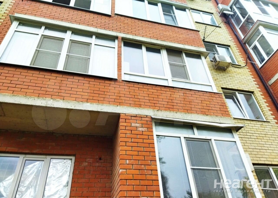 Продается 1-комнатная квартира, 37 м²