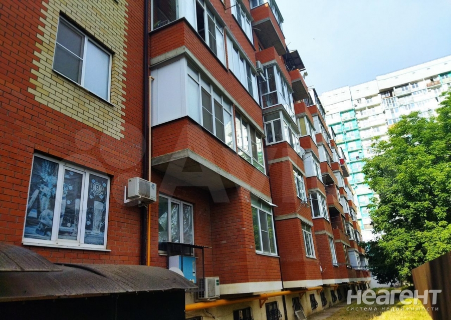 Продается 1-комнатная квартира, 37 м²