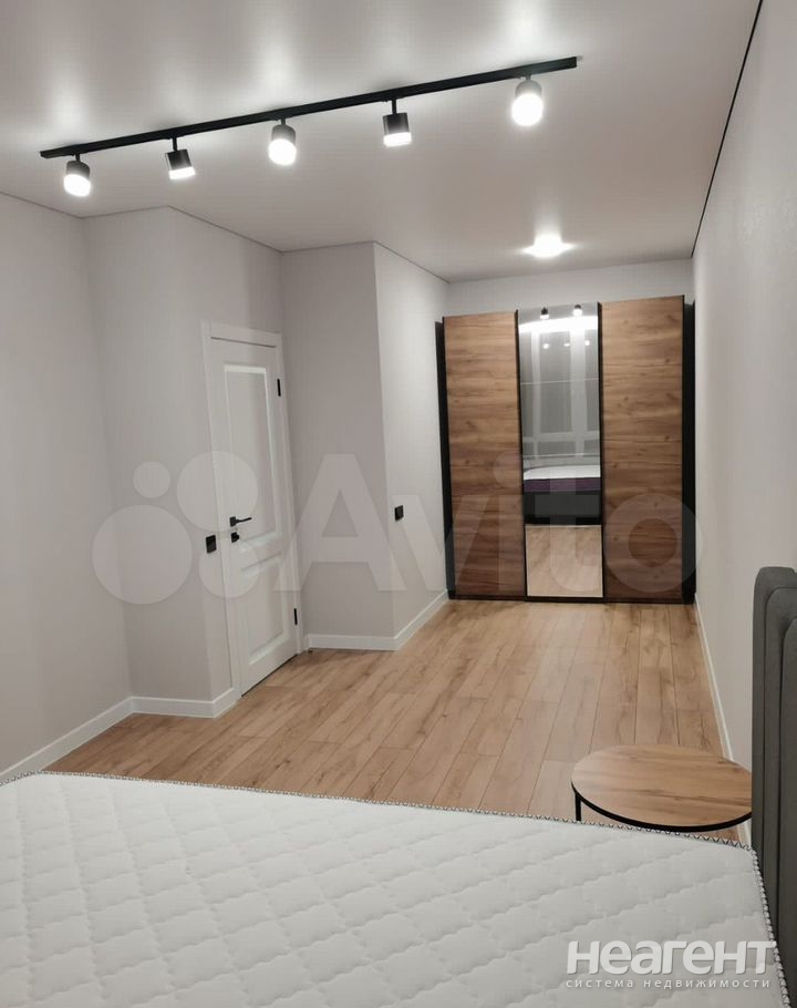 Продается 1-комнатная квартира, 37,9 м²