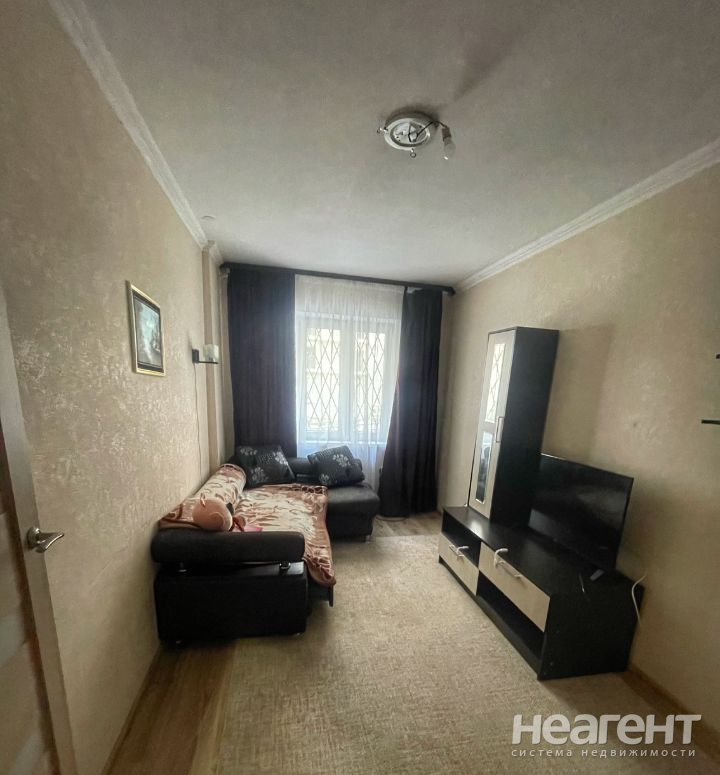 Продается 1-комнатная квартира, 35,9 м²