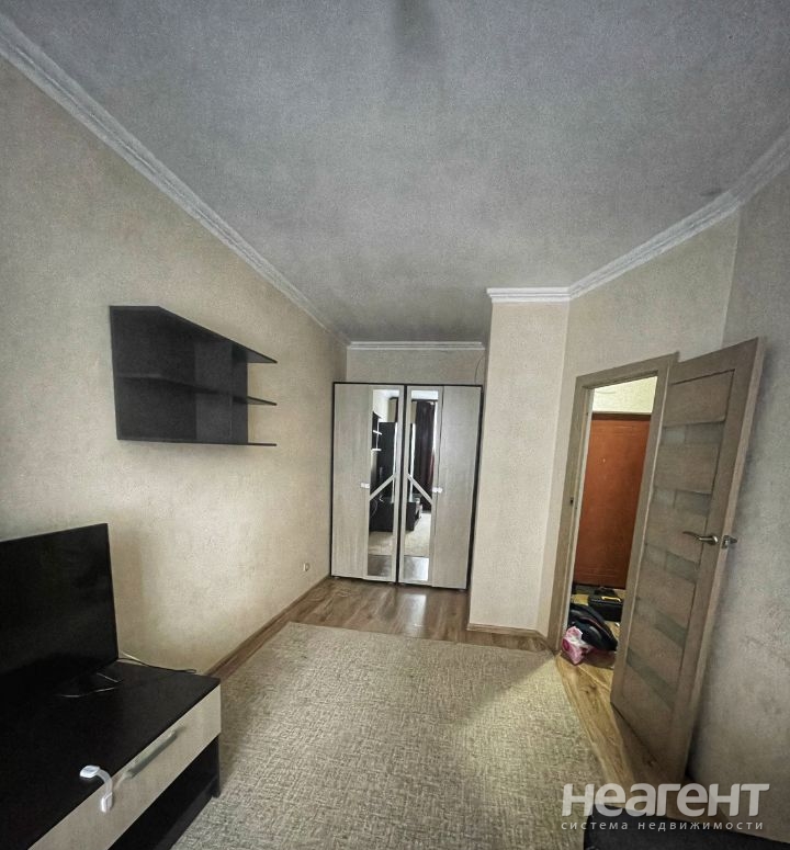 Продается 1-комнатная квартира, 35,9 м²