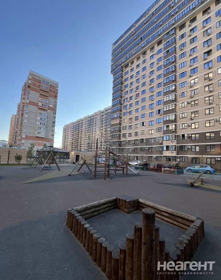 Сдается 2-х комнатная квартира, 70 м²