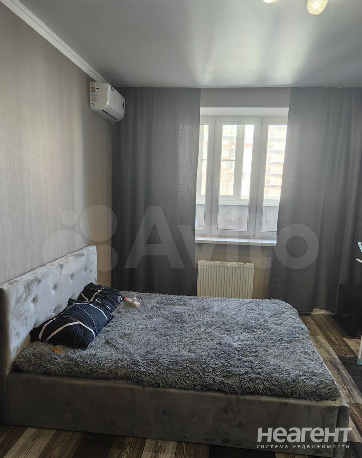 Продается 1-комнатная квартира, 37,4 м²