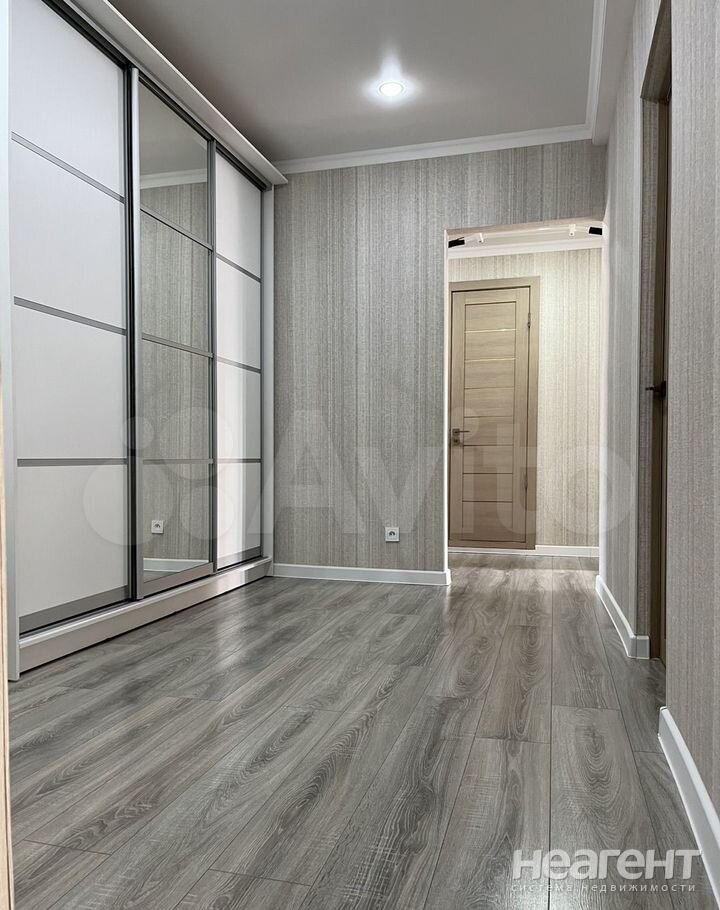 Продается 3-х комнатная квартира, 77 м²