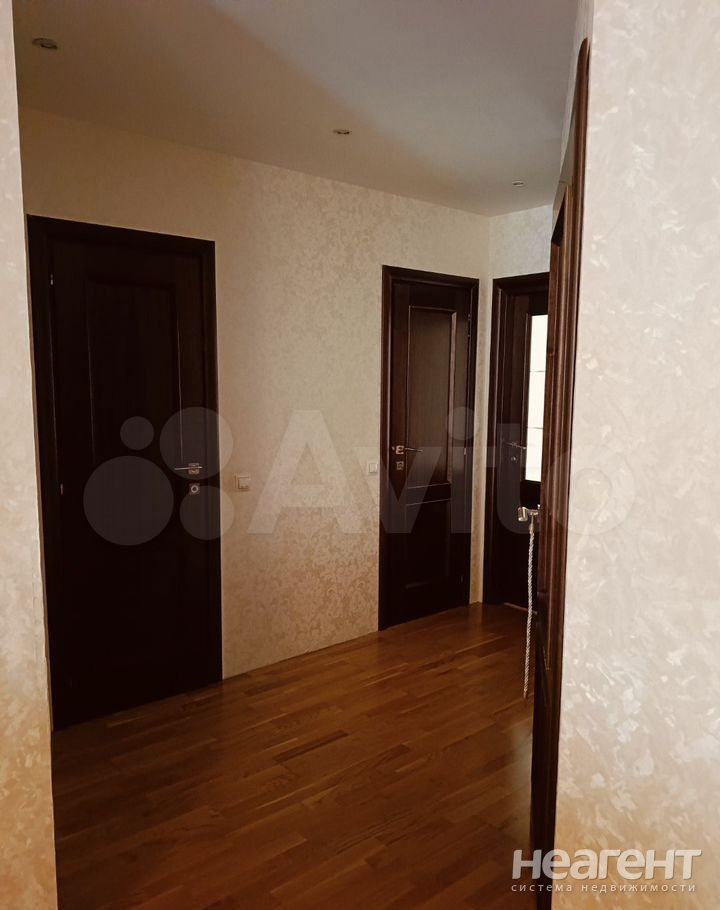 Сдается Многокомнатная квартира, 101,4 м²