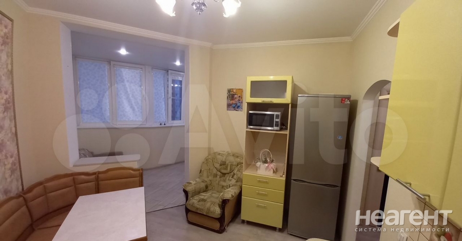 Сдается 1-комнатная квартира, 45 м²