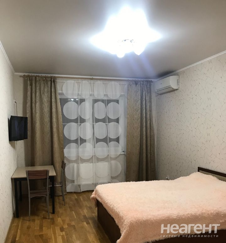 Сдается 1-комнатная квартира, 45 м²