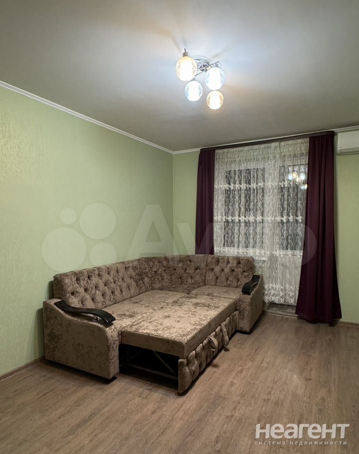 Сдается 1-комнатная квартира, 40 м²