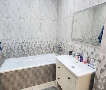 Продается 2-х комнатная квартира, 60 м²