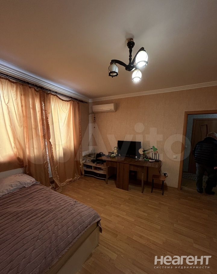 Продается 1-комнатная квартира, 39,4 м²