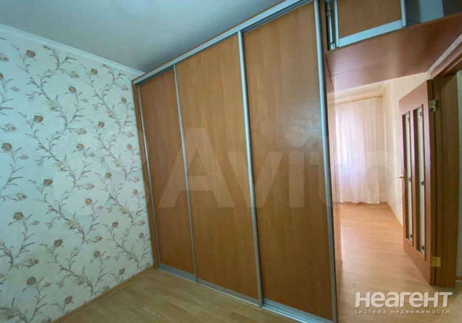 Продается 1-комнатная квартира, 40 м²