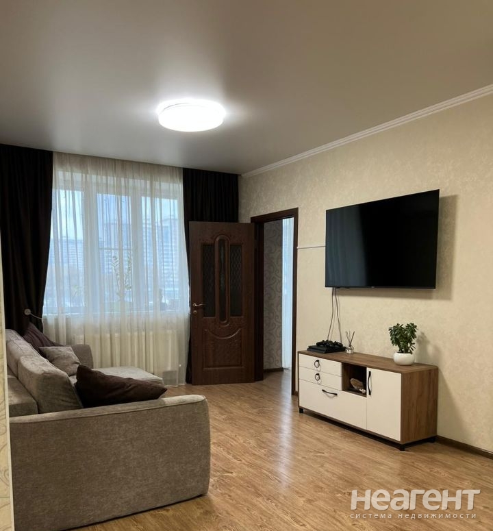 Сдается Многокомнатная квартира, 63 м²