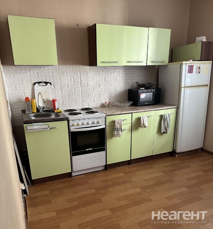 Сдается 2-х комнатная квартира, 64 м²