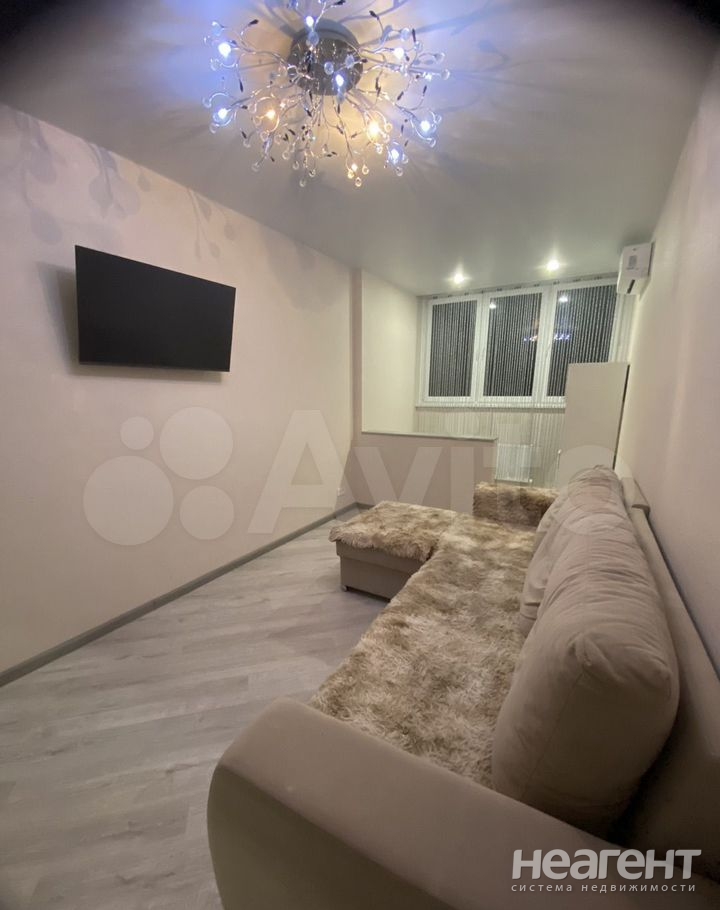 Сдается 1-комнатная квартира, 39 м²