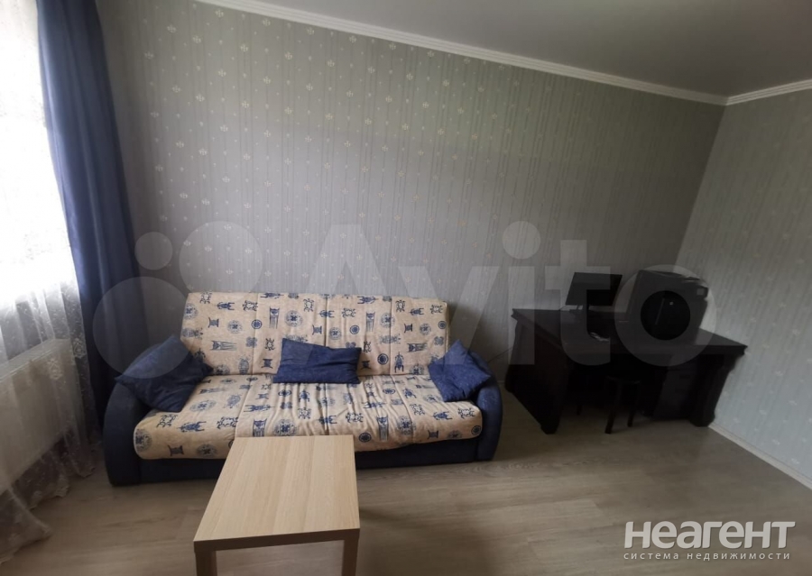 Продается 1-комнатная квартира, 40 м²