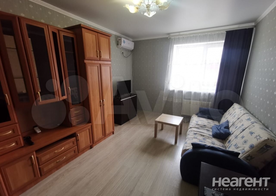 Продается 1-комнатная квартира, 40 м²