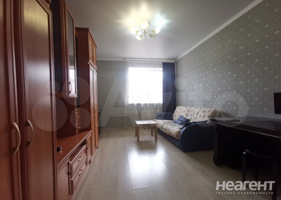 Продается 1-комнатная квартира, 40 м²